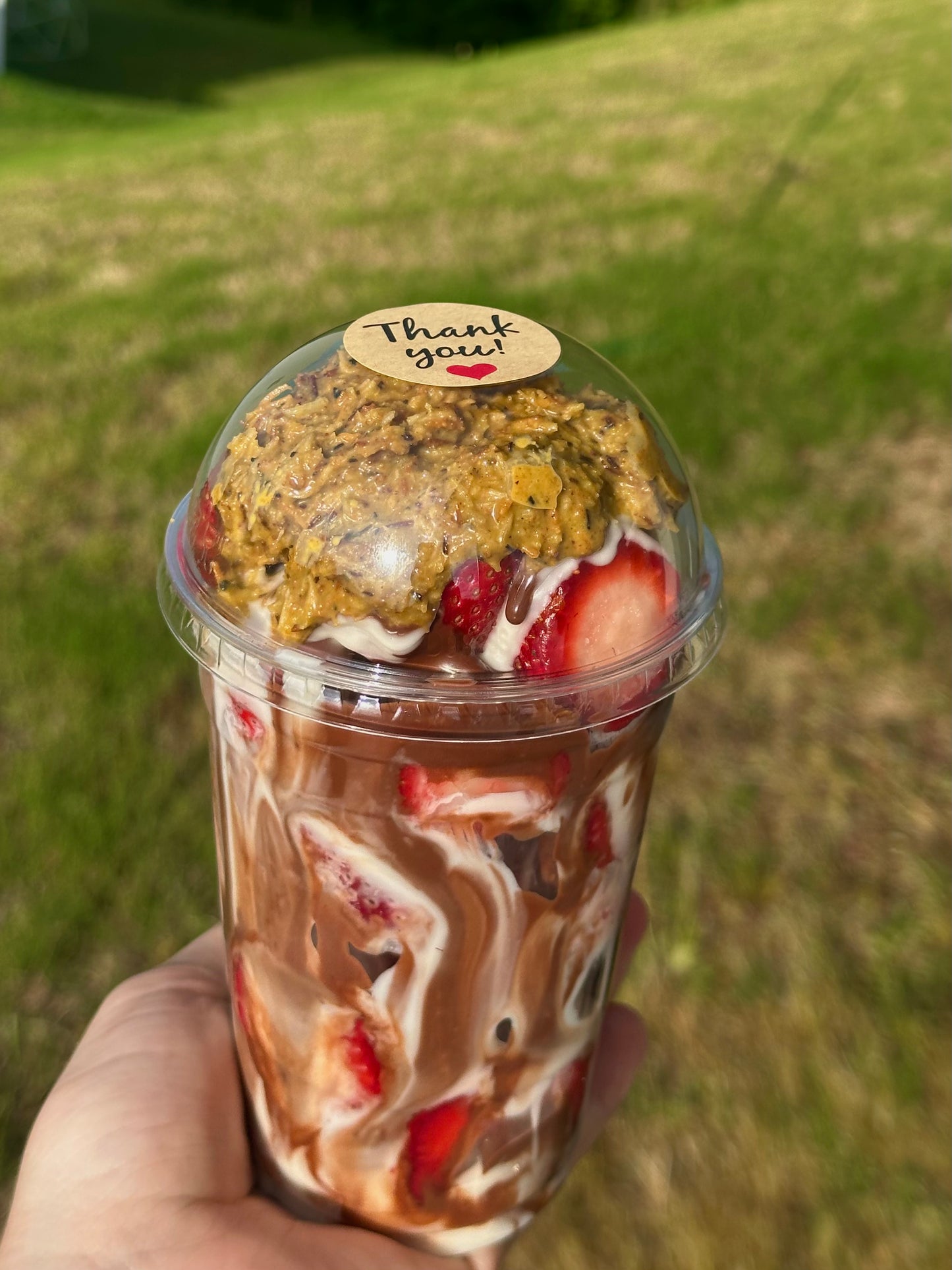 Dubai Strawberry Chocolate Cup