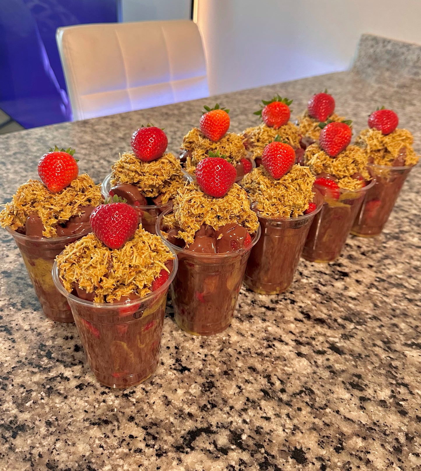Dubai Strawberry Chocolate Cup