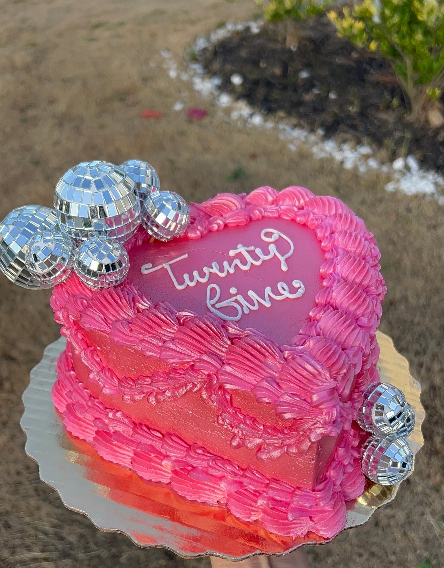 Vintage Heart Cakes